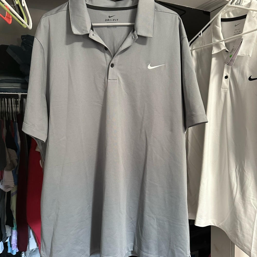 Nike Men's Light Gray Polo Shirt